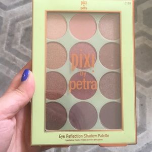 Pixi by Petra eye reflection eyeshadow palette